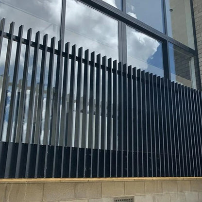 Vertical Aluminum Powder Coated Metal Fence/Panel with Slat Surface