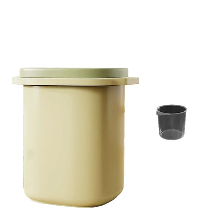 Large-capacity pet food storage bucket Vacuum-sealed moisture-proof mold-proof cat food and dog food storage container